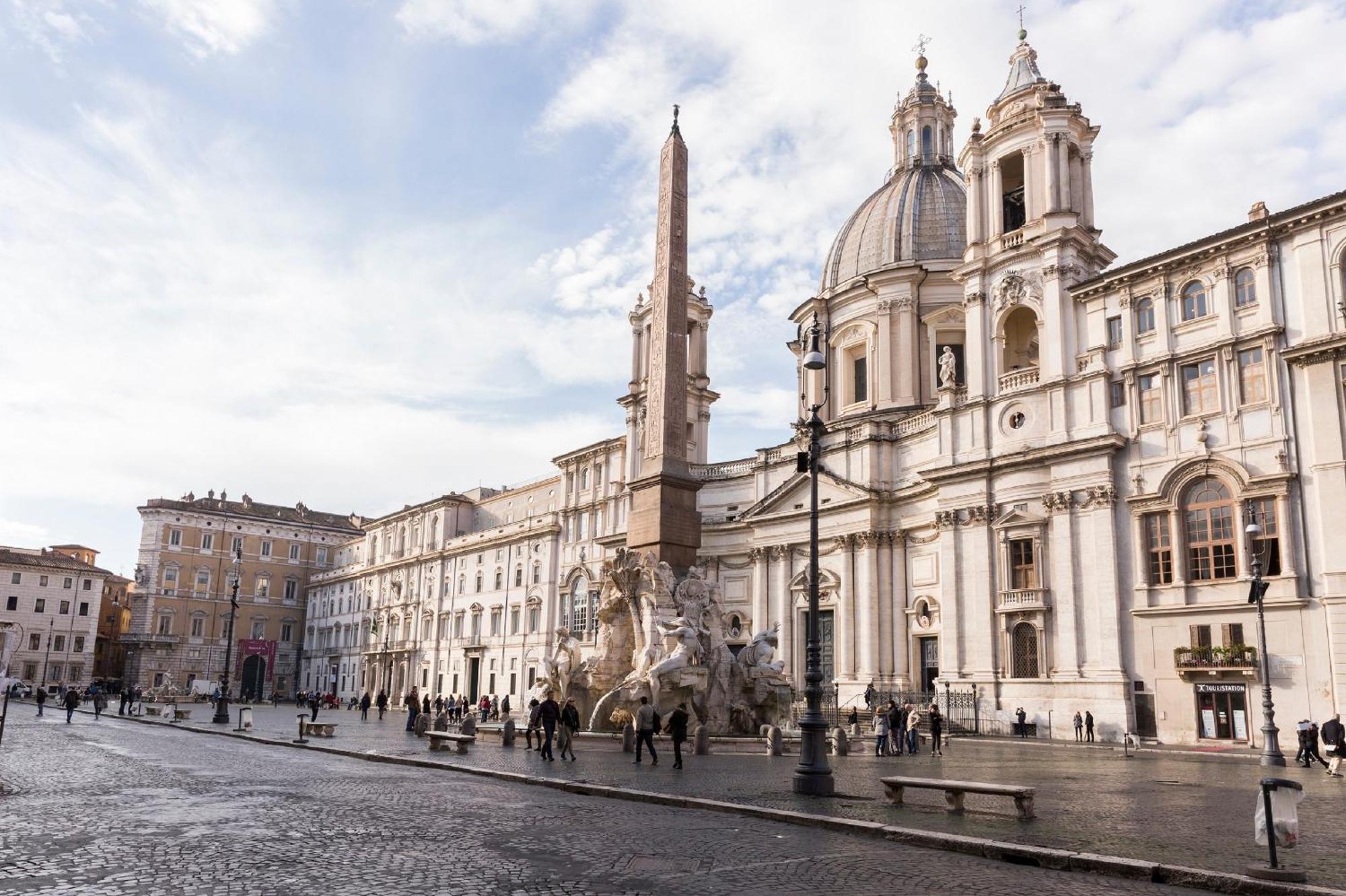 Casa Degli Spagoli Navona Square Roma
